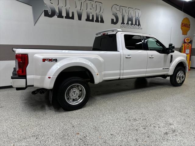 Photo of 2018 White Platinum Metallic Tri-Coat Ford F-450