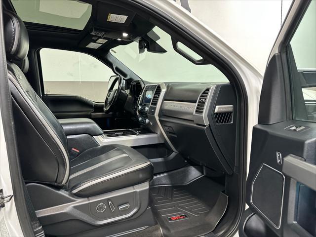 Photo of 2018 White Platinum Metallic Tri-Coat Ford F-450