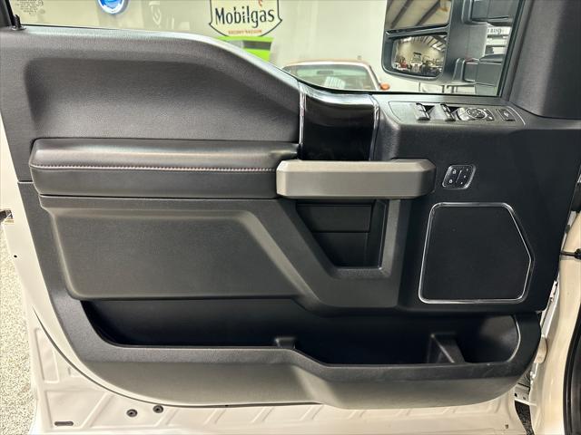 Photo of 2018 White Platinum Metallic Tri-Coat Ford F-450