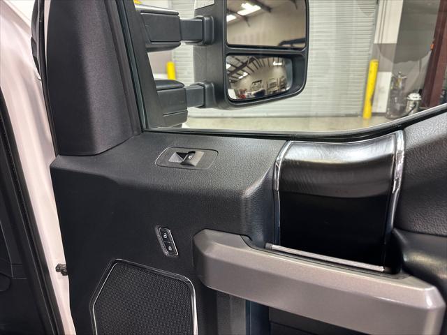 Photo of 2018 White Platinum Metallic Tri-Coat Ford F-450