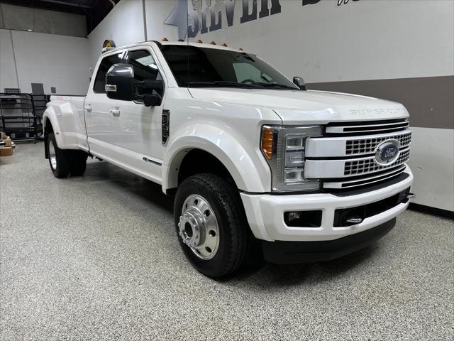 Photo of 2018 White Platinum Metallic Tri-Coat Ford F-450