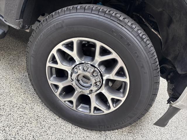 Photo of 2021 Agate Black Metallic Ford F-250