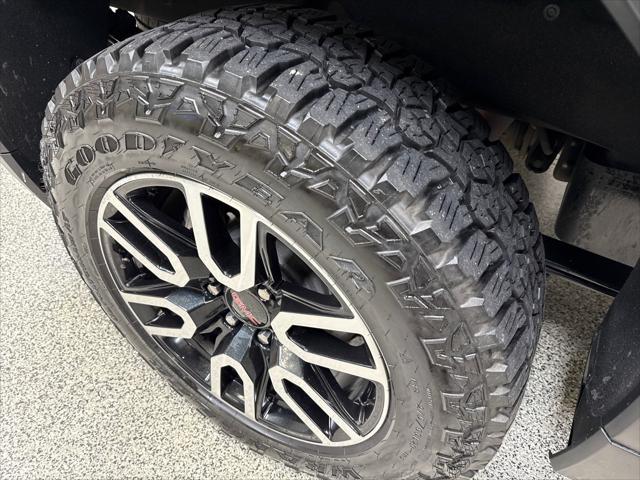 Photo of 2020 Carbon Black Metallic GMC Sierra 1500