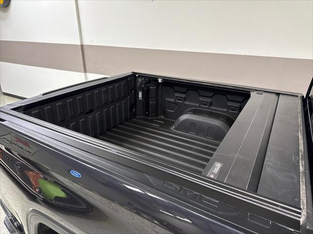 Photo of 2020 Carbon Black Metallic GMC Sierra 1500