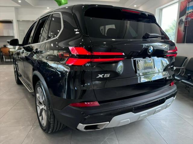 Photo of 2024 Black Sapphire Metallic BMW X5