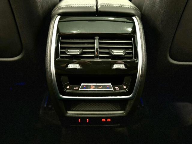 Photo of 2024 Black Sapphire Metallic BMW X5