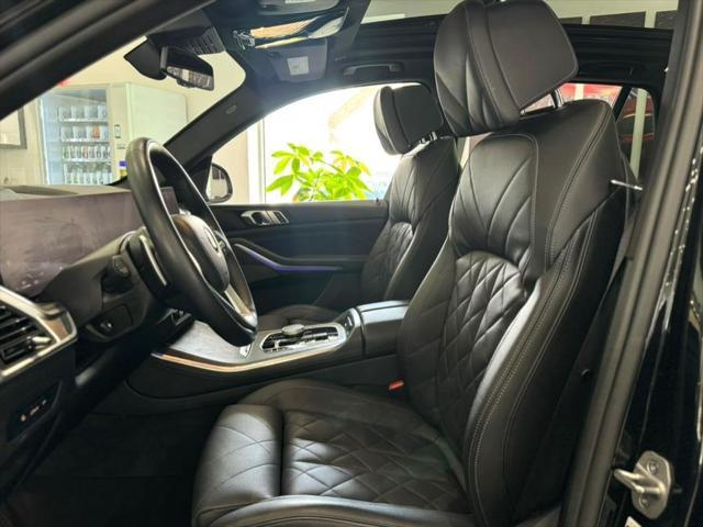 Photo of 2024 Black Sapphire Metallic BMW X5