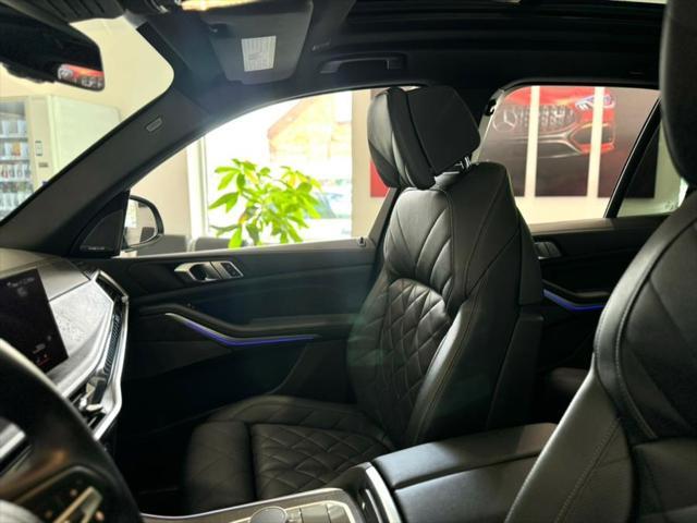 Photo of 2024 Black Sapphire Metallic BMW X5