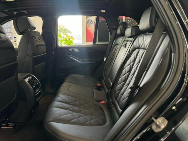 Photo of 2024 Black Sapphire Metallic BMW X5
