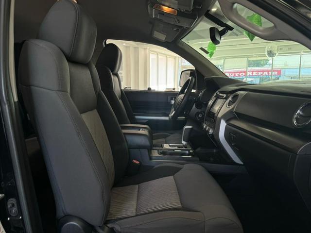 Photo of 2016 Black Toyota Tundra