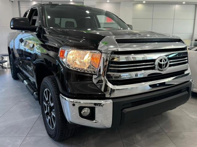 Photo of 2016 Black Toyota Tundra