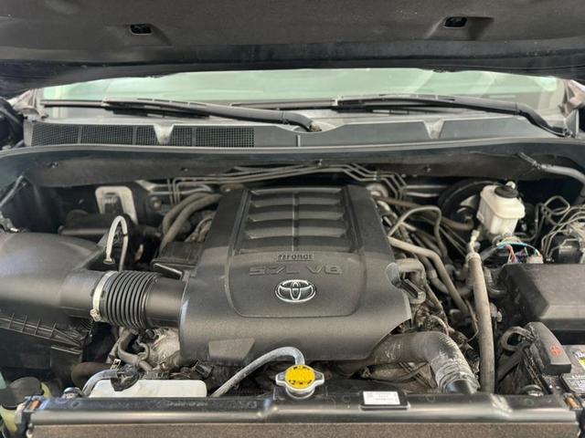 Photo of 2016 Black Toyota Tundra