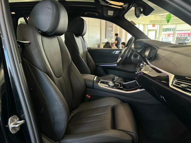 Photo of 2021 Black Sapphire Metallic BMW X5