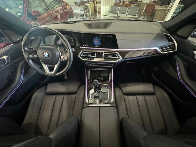 Photo of 2021 Black Sapphire Metallic BMW X5