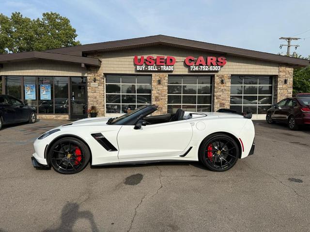 Photo of 2016 Arctic White Chevrolet Corvette