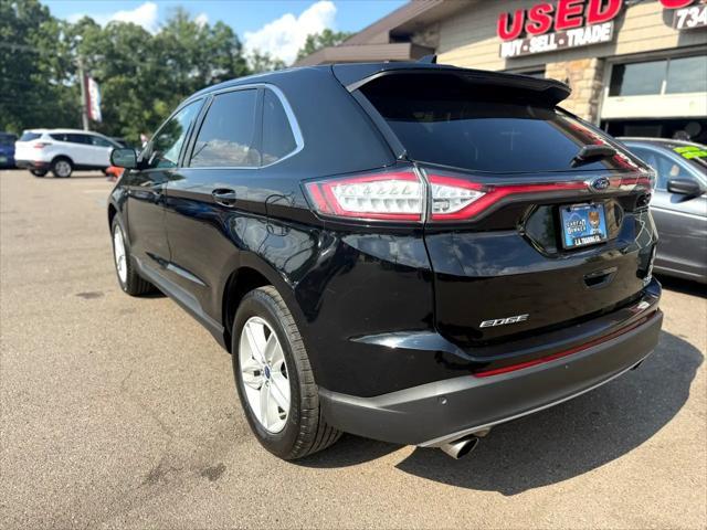 Photo of 2016 Shadow Black Ford Edge