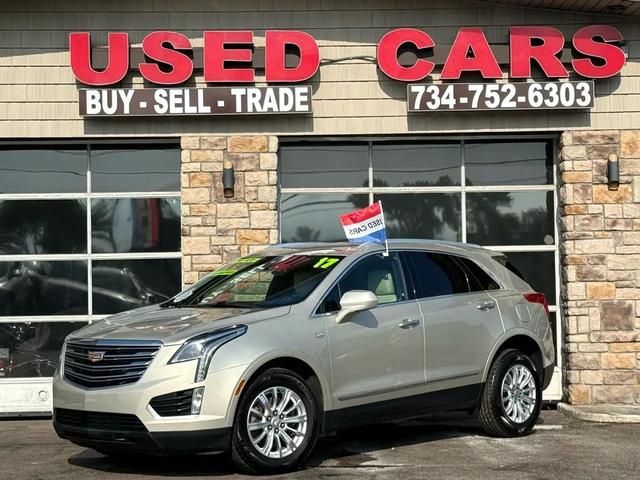 Photo of 2017 Gold Cadillac XT5