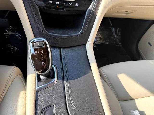 Photo of 2017 Gold Cadillac XT5