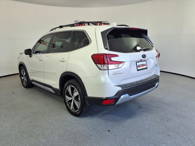 Photo of 2021 Crystal White Pearl Subaru Forester