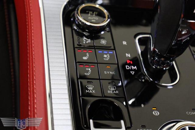 Photo of 2022 Glacier White Bentley Continental GT