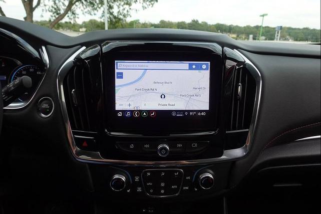 Photo of 2023 Radiant Red Tintcoat Chevrolet Traverse