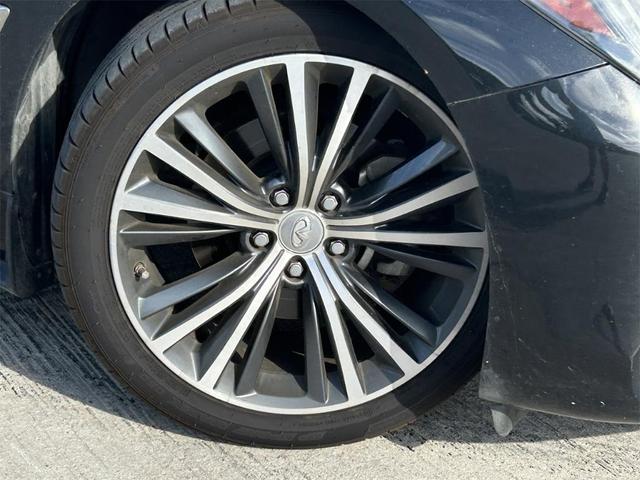 Photo of 2017 Midnight Black INFINITI Q60