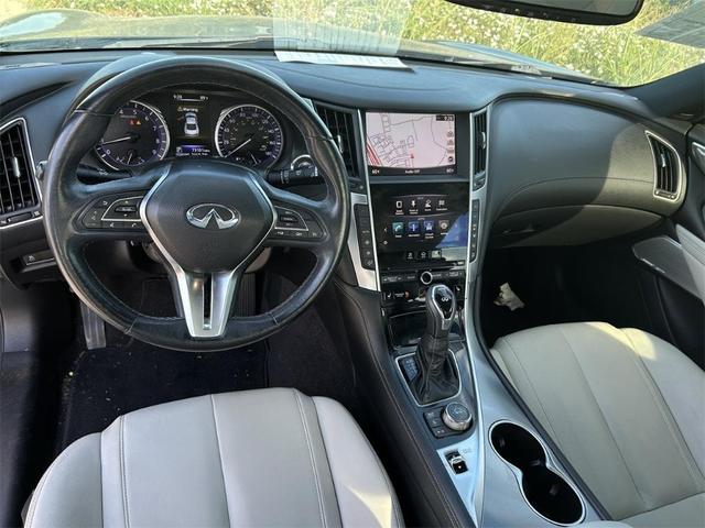 Photo of 2017 Midnight Black INFINITI Q60