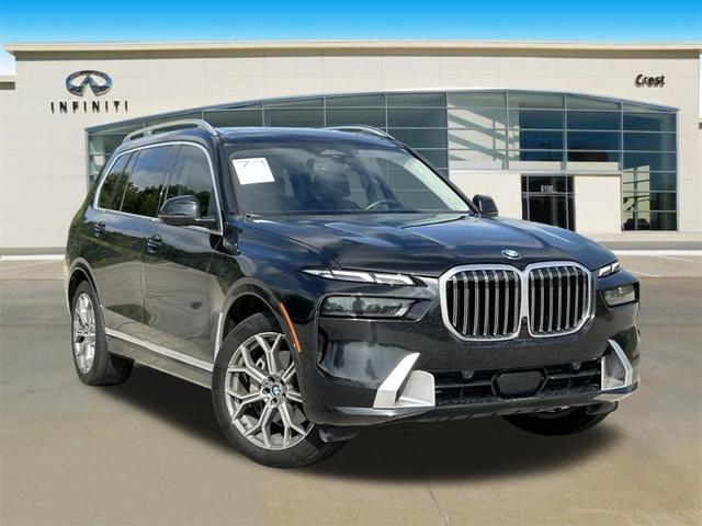2023 BMW X7