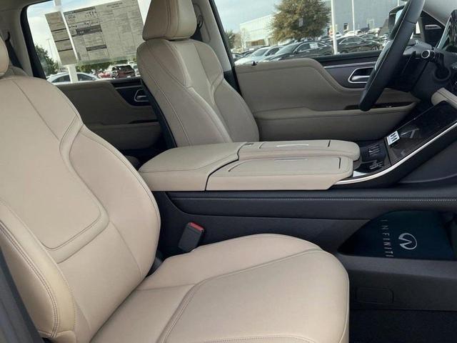 Photo of 2025 Black Obsidian INFINITI QX80