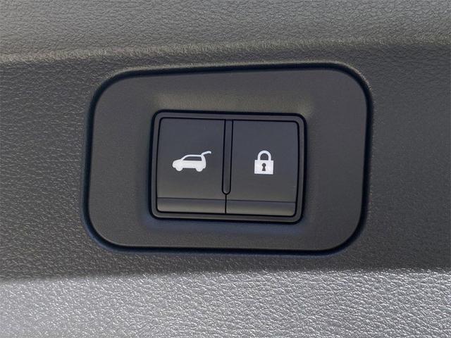 Photo of 2025 2t Grand Blue INFINITI QX80