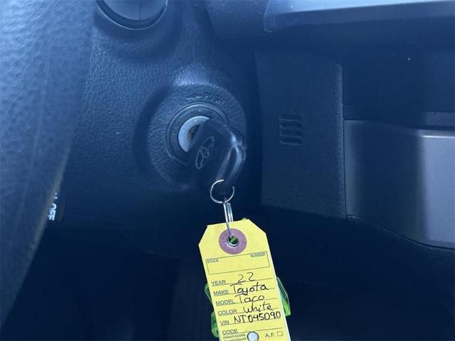 Photo of 2022 White Toyota Tacoma