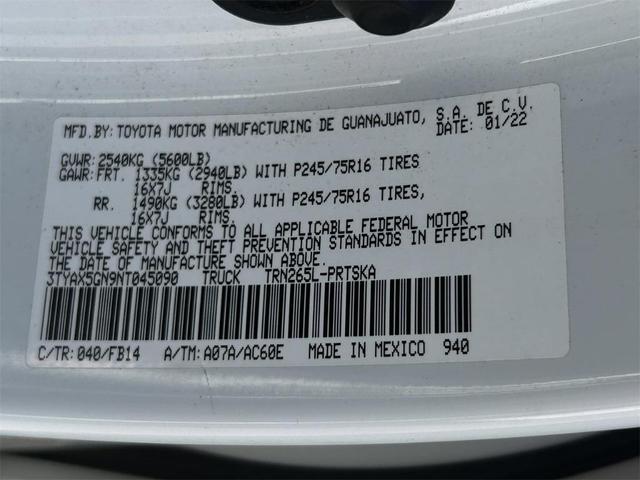 Photo of 2022 White Toyota Tacoma