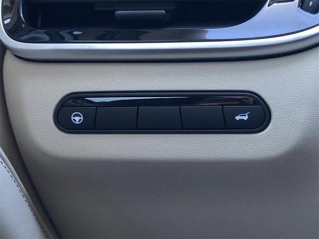 Photo of 2025 Warm Titanium INFINITI QX60