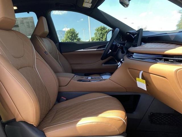 Photo of 2025 Gray INFINITI QX60