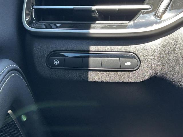 Photo of 2026 Radiant White INFINITI QX60