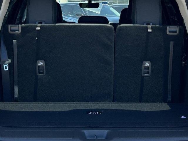Photo of 2026 Radiant White INFINITI QX60