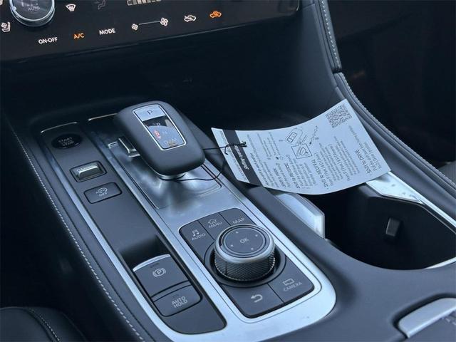 Photo of 2026 Radiant White INFINITI QX60
