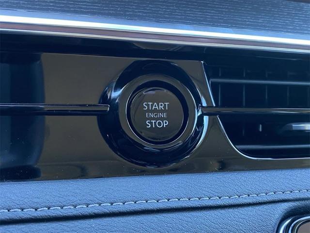 Photo of 2025 Coulis Red INFINITI QX80