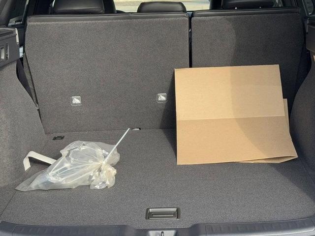 Photo of 2025 Black Obsidian INFINITI QX50