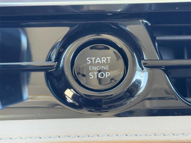 Photo of 2025 Grand Blue INFINITI QX80