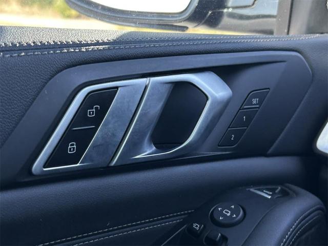 Photo of 2023 Black Sapphire Metallic BMW X5