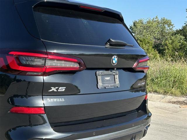 Photo of 2023 Black Sapphire Metallic BMW X5