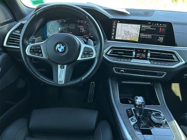 Photo of 2023 Black Sapphire Metallic BMW X5