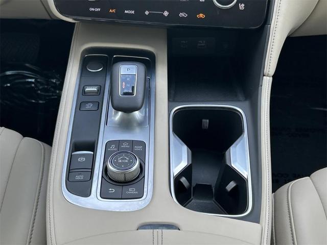 Photo of 2025 Majestic White INFINITI QX60