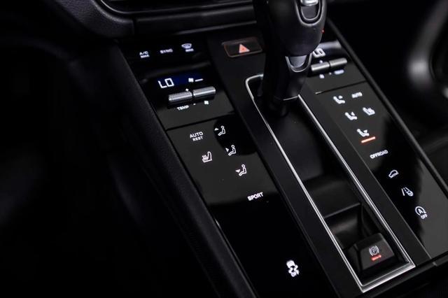Photo of 2023 Black Porsche Macan