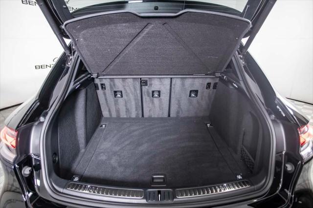 Photo of 2023 Black Porsche Macan