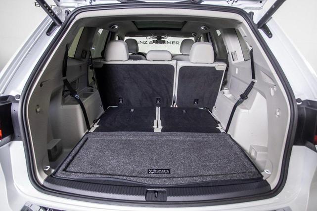 Photo of 2025 Opal White Pearl Volkswagen Atlas