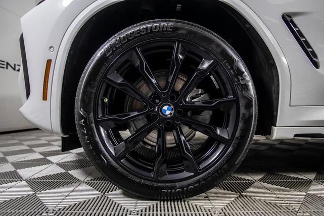 Photo of 2024 Alpine White BMW X3