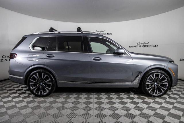 Photo of 2023 Skyscraper Grey Metallic BMW X7
