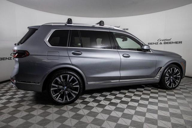 Photo of 2023 Skyscraper Grey Metallic BMW X7